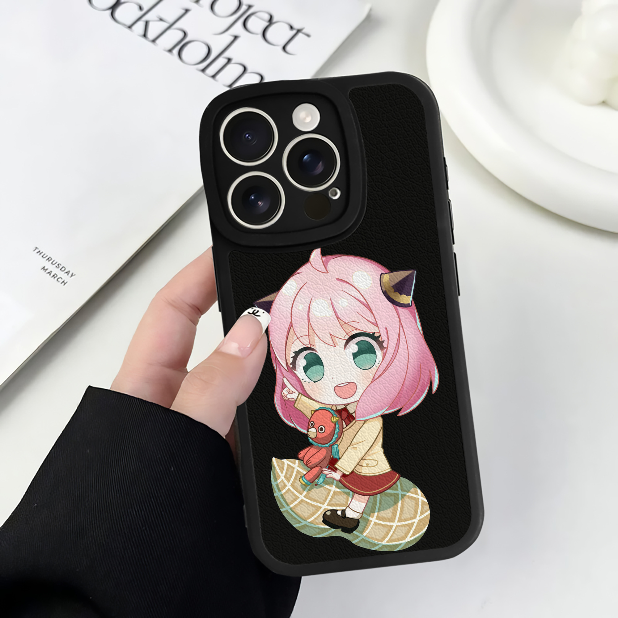 （画像用） SPY×FAMILY间谍家家酒 【iPhone 16シリーズ対応】シリコンスマホケース（レザー調） 材質：シリコン